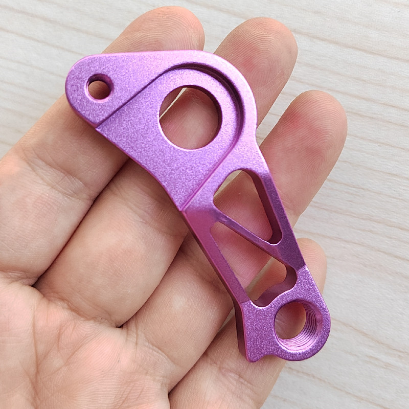 قطعة غيار مخصصة لدراجات سبيشلا - مراجعة Derailleur Hanger Direct وسعره
